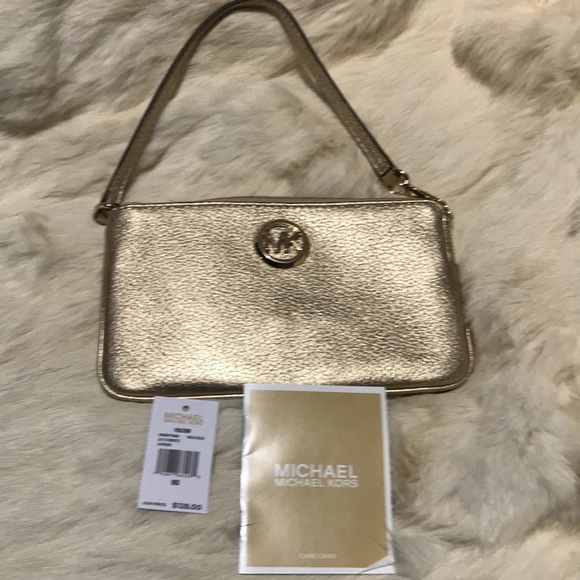 NWT, Michael Kors LG TZ WRSTLT Bag, Pale gold MSRP $128 - Picture 17 of 17